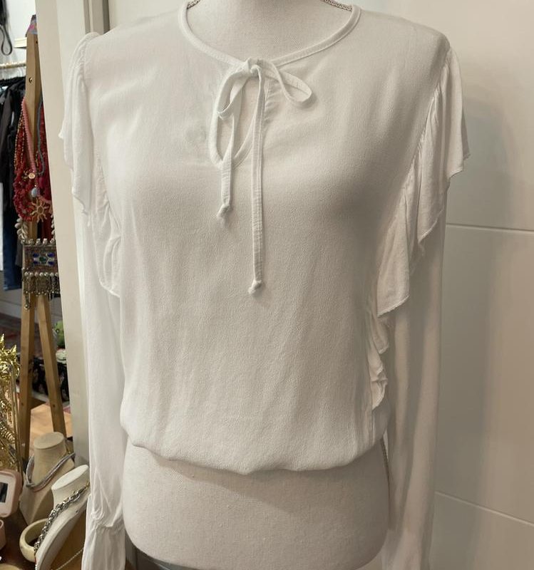 BLUSA BLANCA