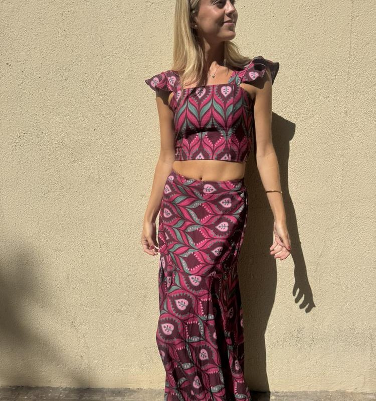 CONJUNTO TOP Y FALDA VOLANTE