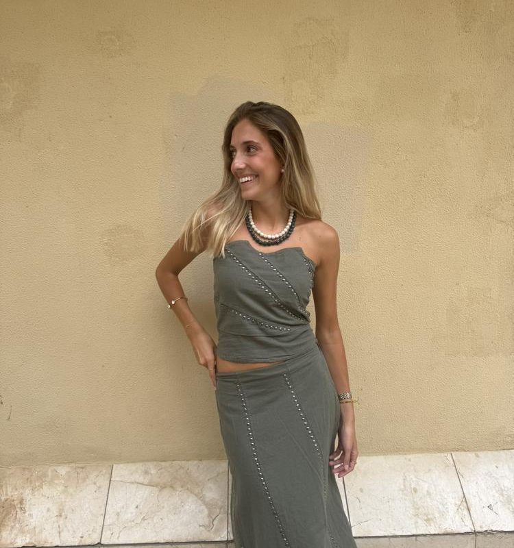 CONJUNTO DOS PIEZAS TACHAS