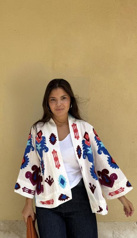 CHAQUETA BORDADA