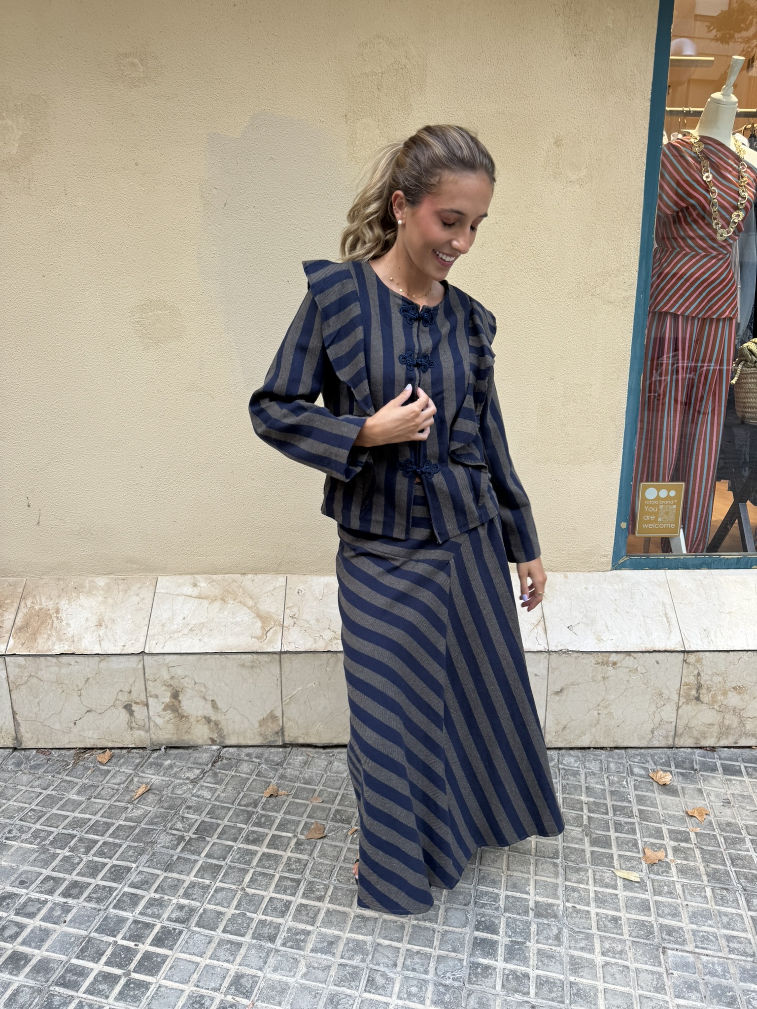 FALDA RAYAS EVASE - Imagen 2