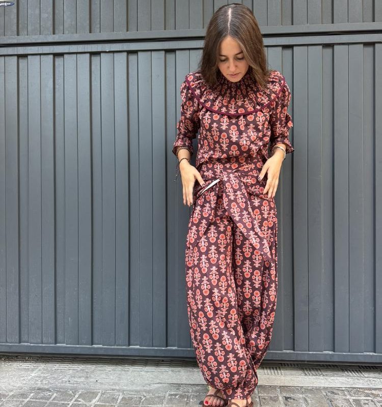 CONJUNTO DOS PIEZAS CUELLO BABERO